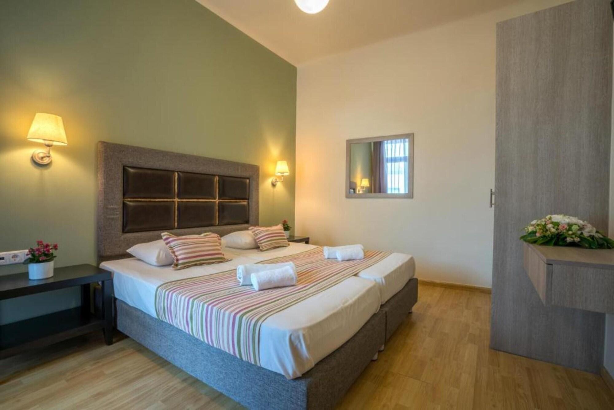 Alianthos Beach Hotel Plakias Ngoại thất bức ảnh